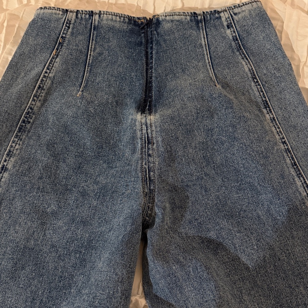 White House Black Market Women’s Extra High-Rise Wide Leg Cropped Jeans Size 4 - Picture 5 of 7